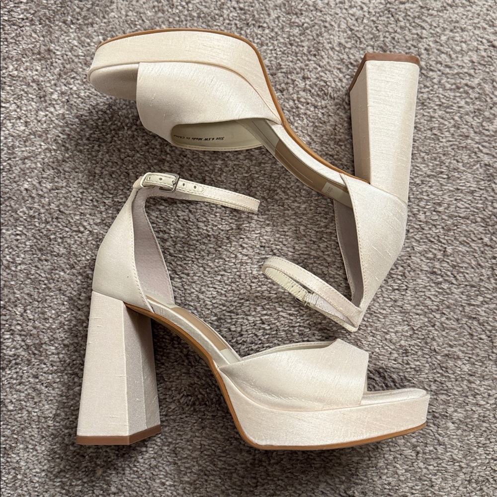Dolce Vita PANDRO Wide Wedding Heels